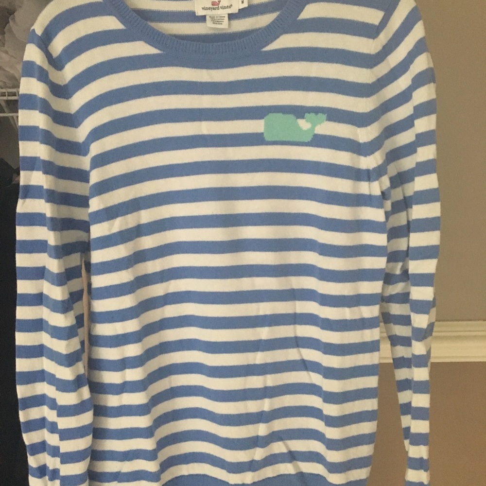 Womens vineyard vines sweater